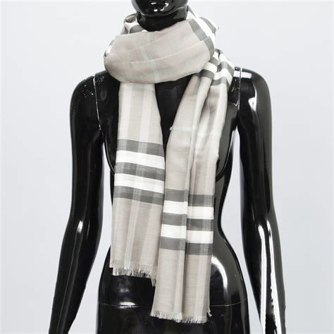 burberry huivi|burberry silk scarf.